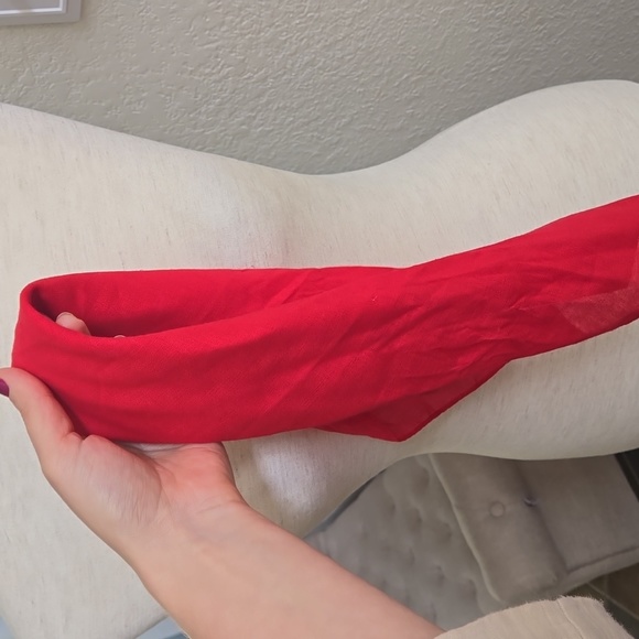Vixen By Micheline Pitt Ghostbusters Collection Red Cotton Scarf, NWT - Picture 7 of 7